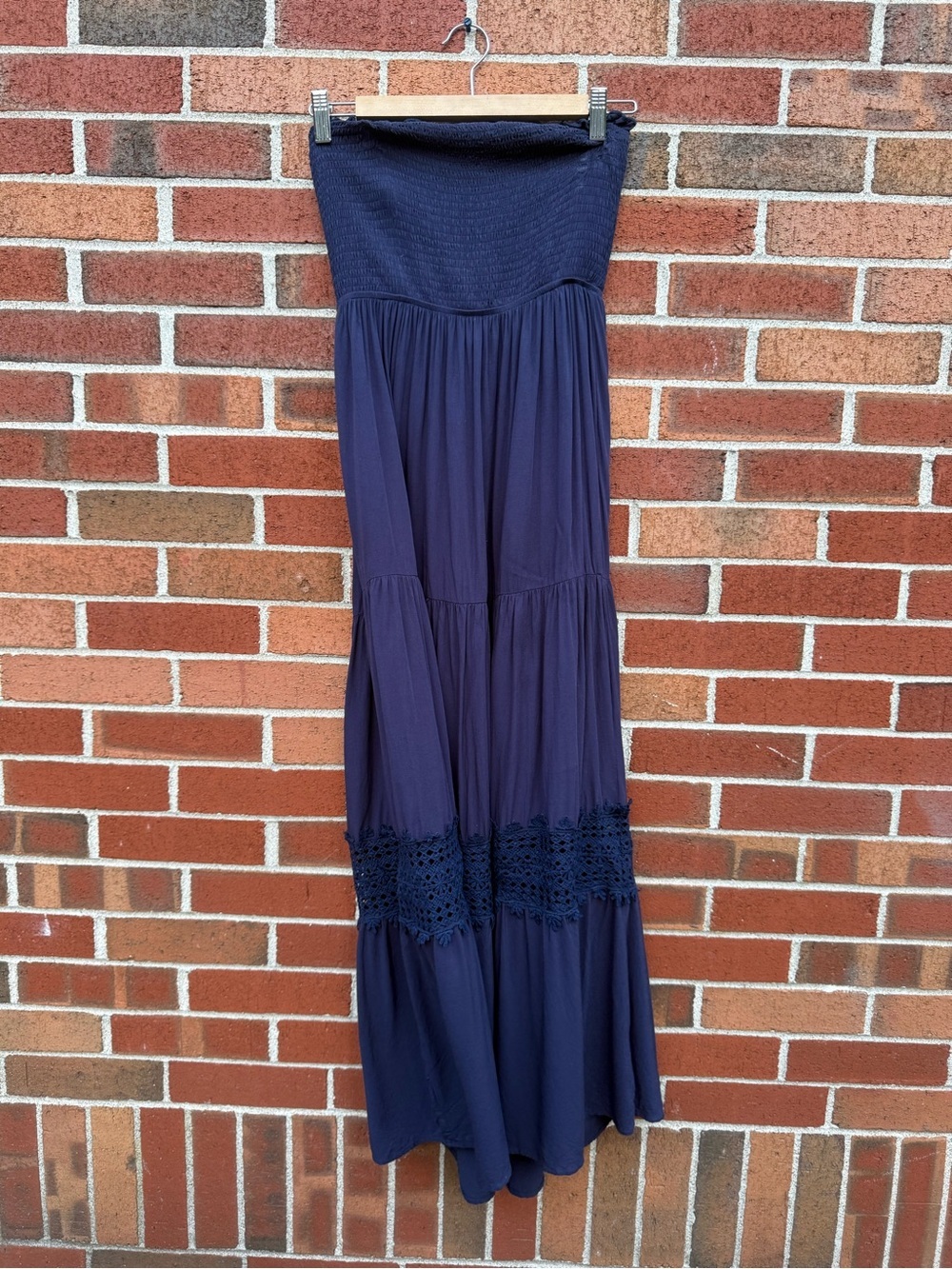 Cupshe Strapless Navy Blue Smocked Maxi Dress Boho Crochet Lace Trim Size M - Picture 1 of 5